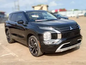 Mitsubishi Outlander 2024 Black