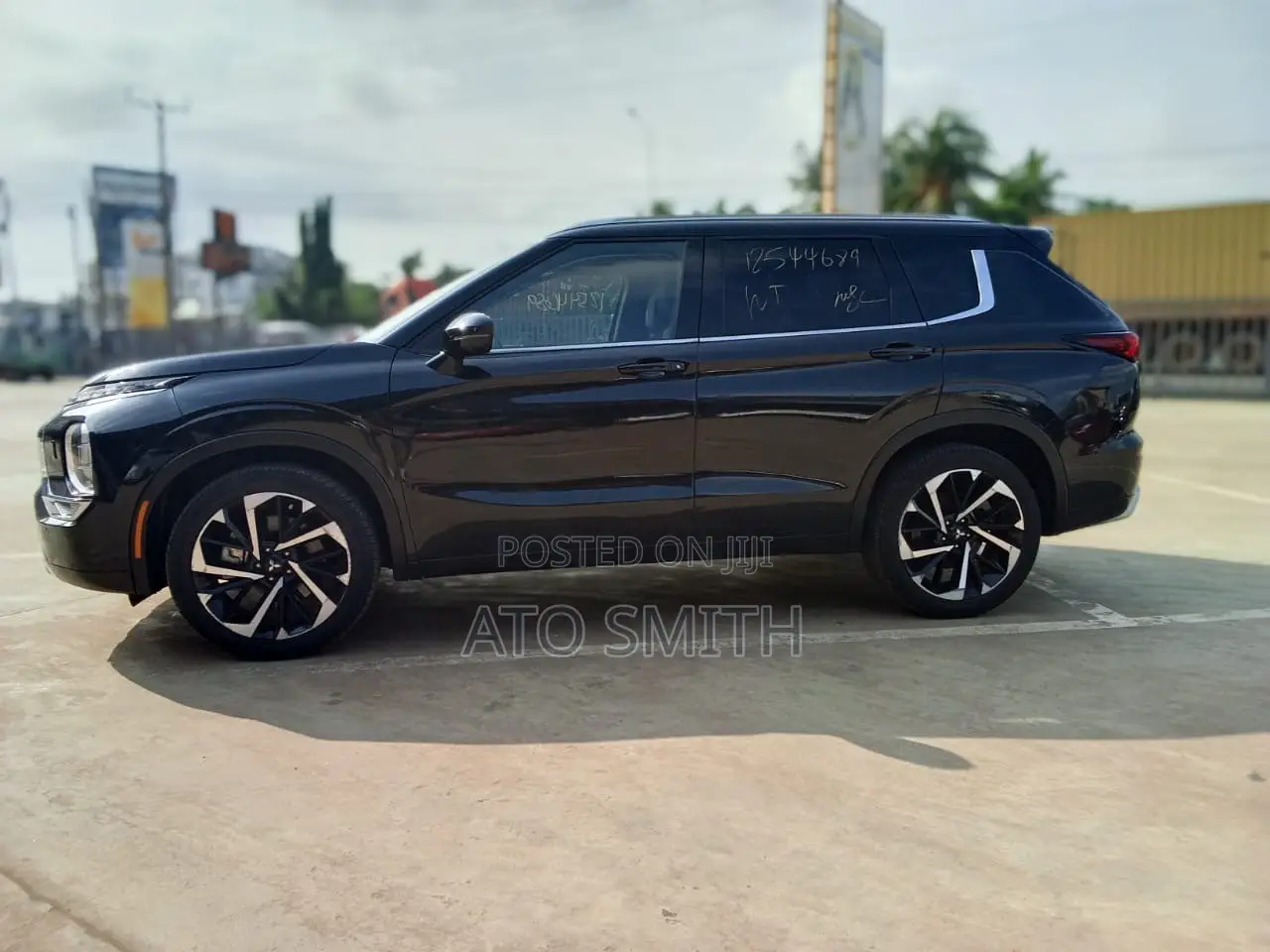 Mitsubishi Outlander 2024 Black