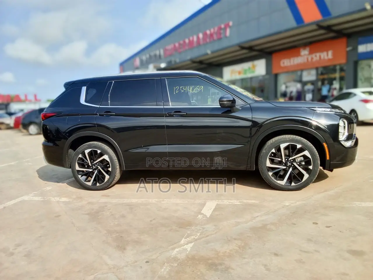 Mitsubishi Outlander 2024 Black