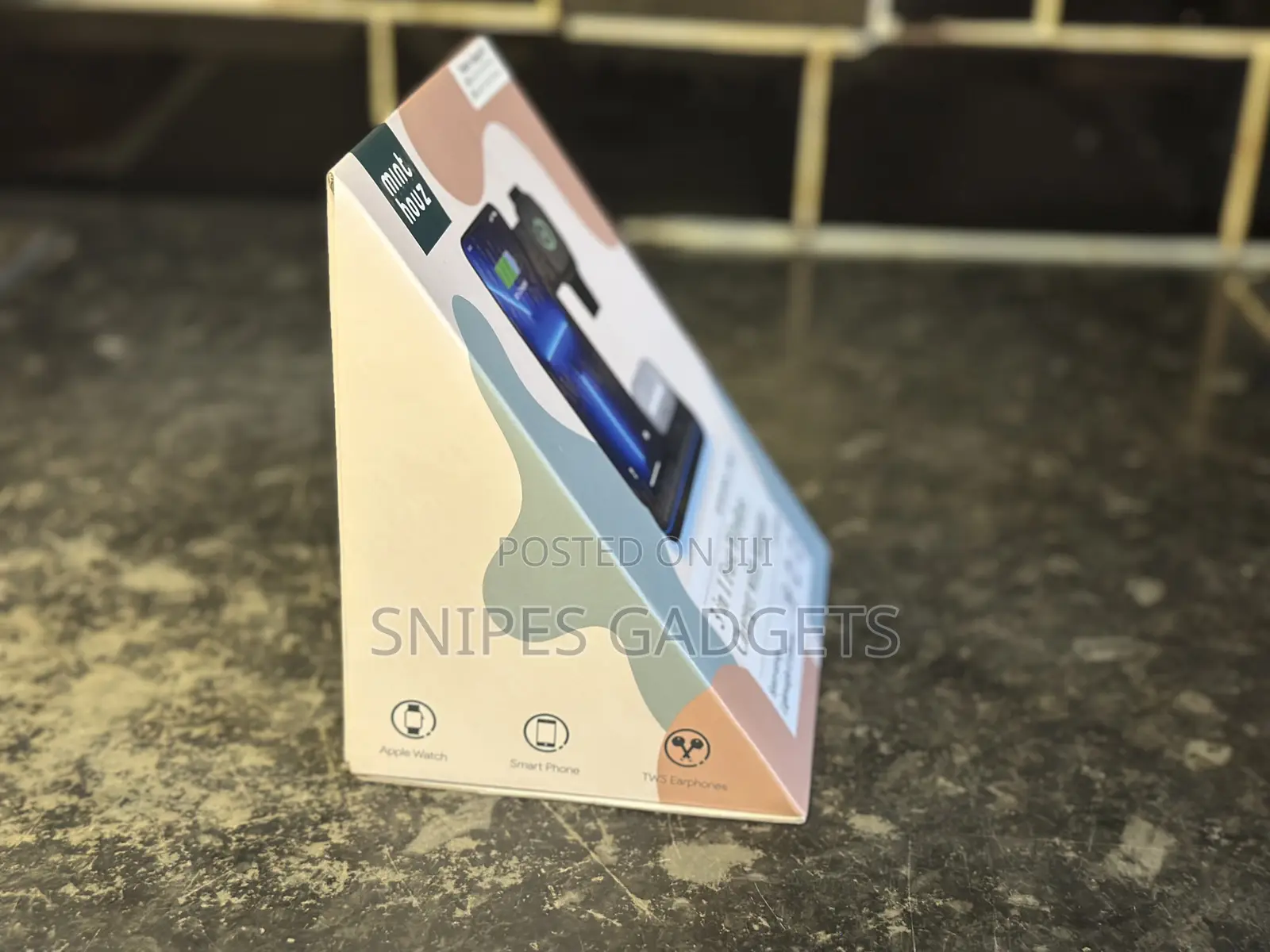 Mint Houz 3 in 1 Wireless Charger