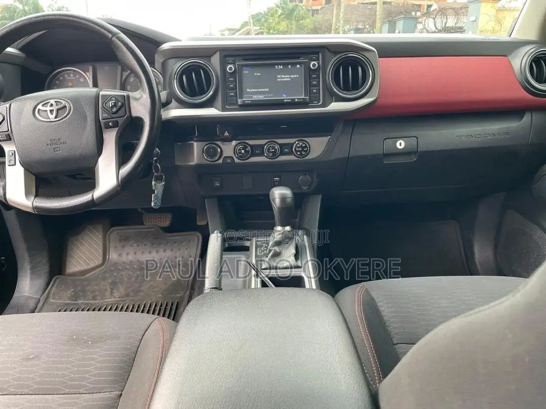 Toyota Tacoma 2017 Black