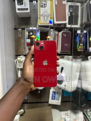 Apple iPhone 13 128 GB Red