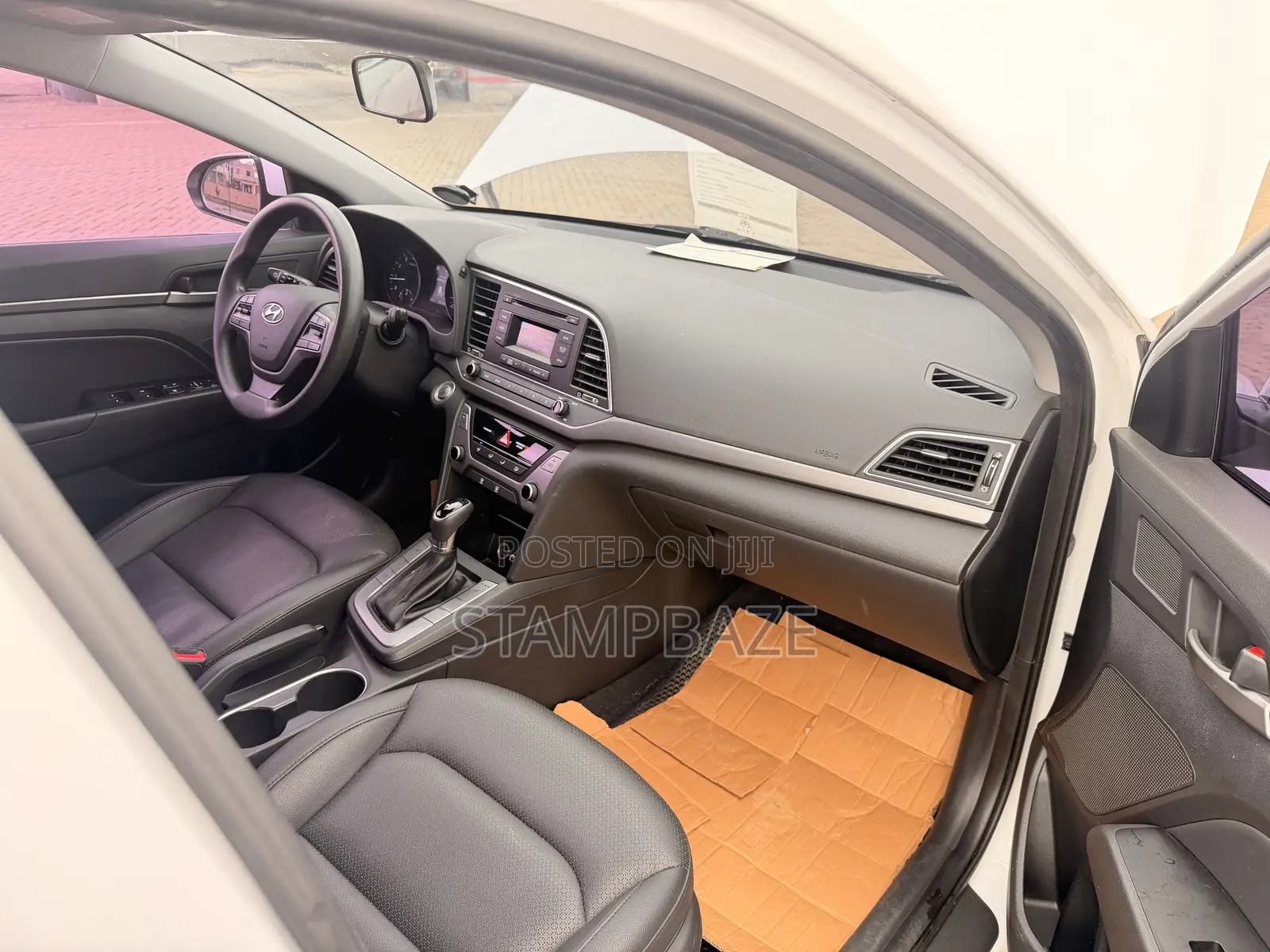 Hyundai Avante 2018 White
