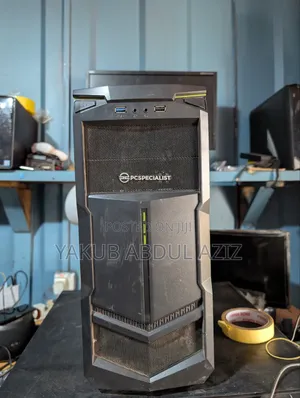 Desktop Computer Asus 8GB AMD Ryzen 5 HDD+SSD 1T