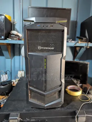 Desktop Computer Asus 8GB AMD Ryzen 5 HDD+SSD 1T