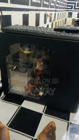 Desktop Computer Asus 12GB Intel Core i5 HDD 500GB