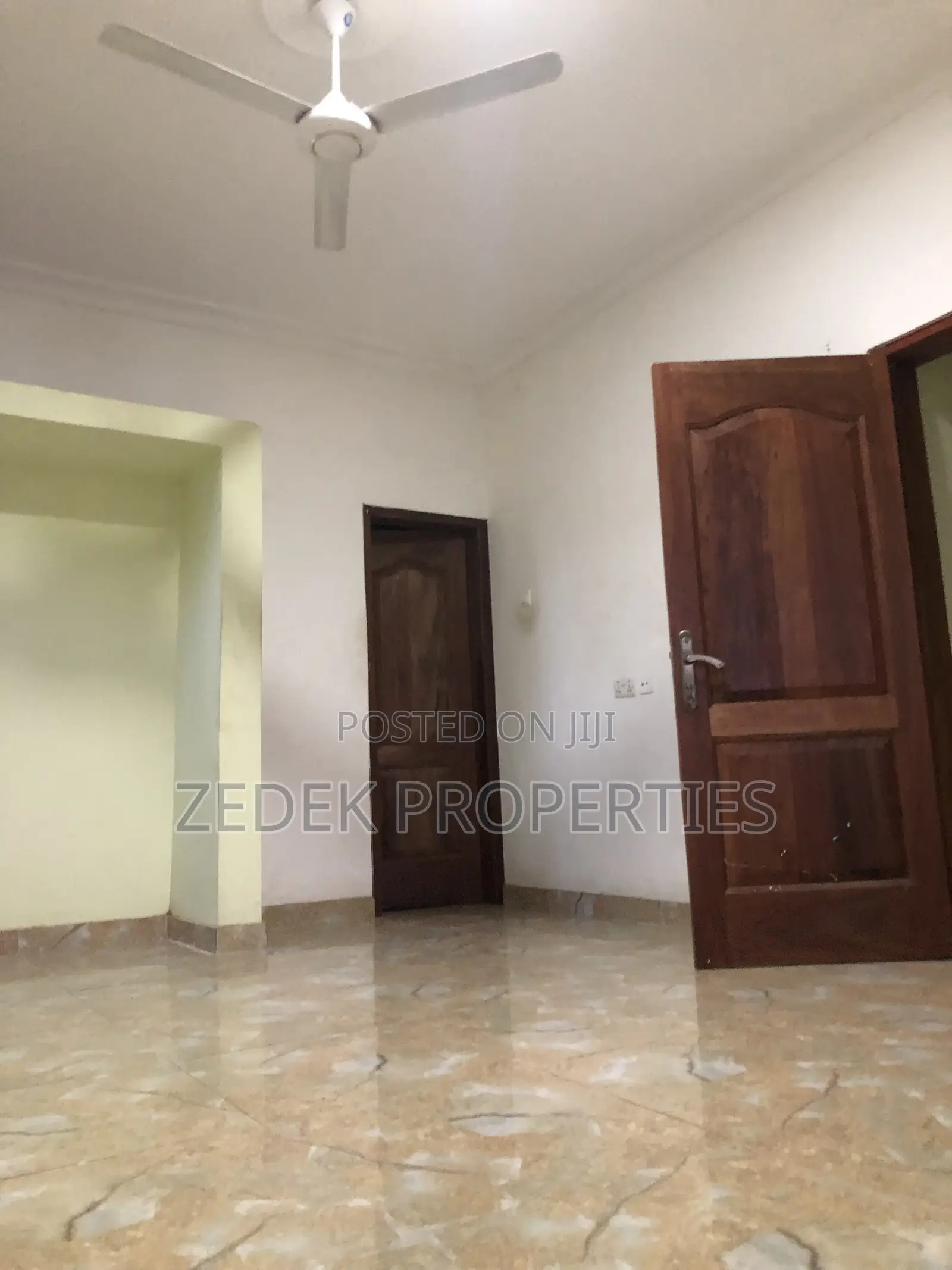 2bdrm Apartment in Kwabenya Acp Road for rent
