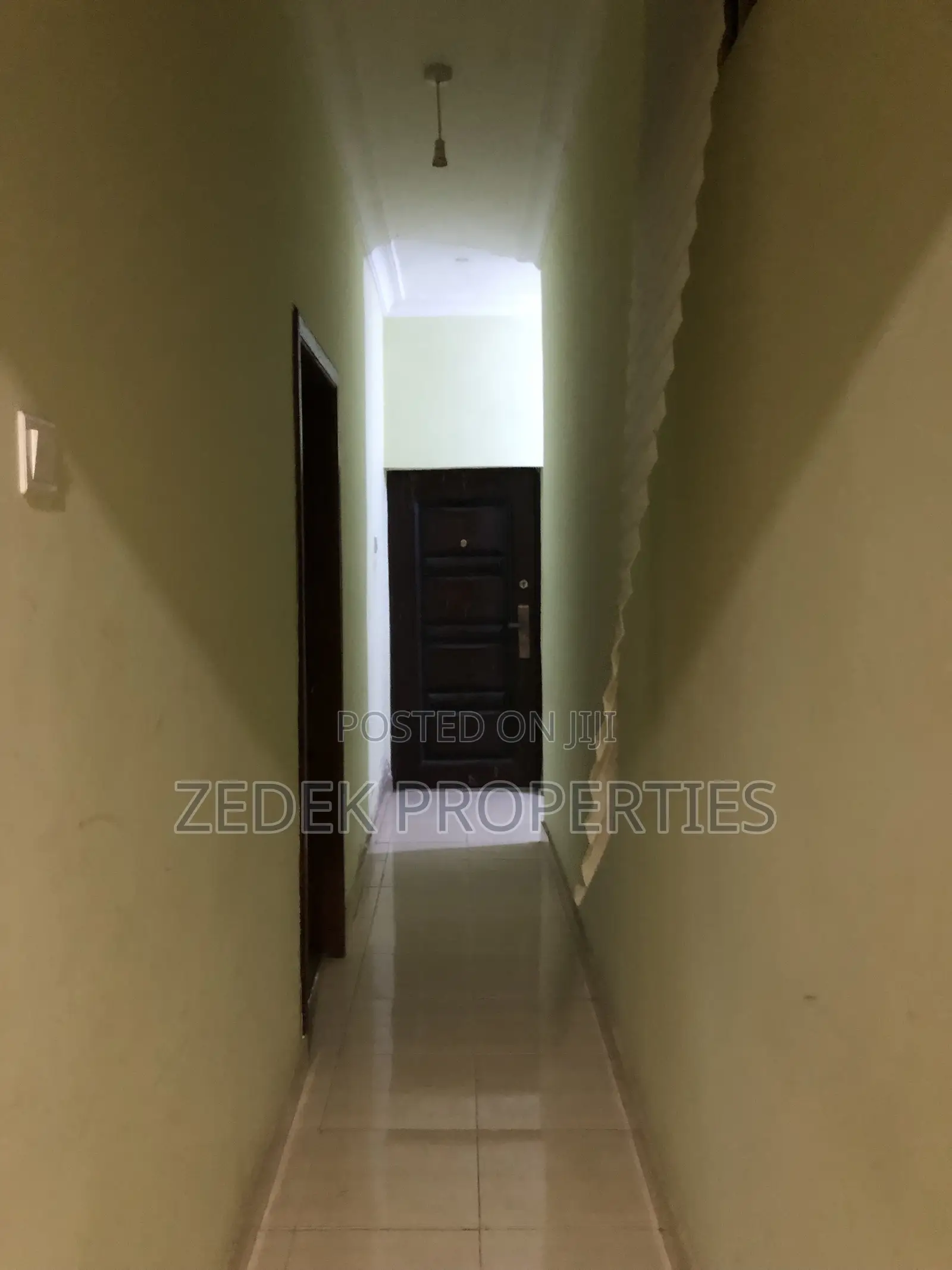 2bdrm Apartment in Kwabenya Acp Road for rent