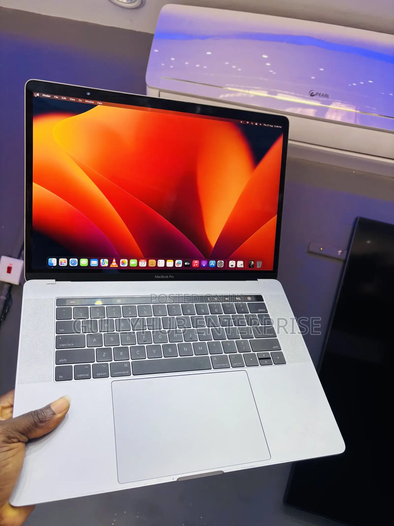 Laptop Apple MacBook Pro 16GB Intel Core i7 SSD 256GB