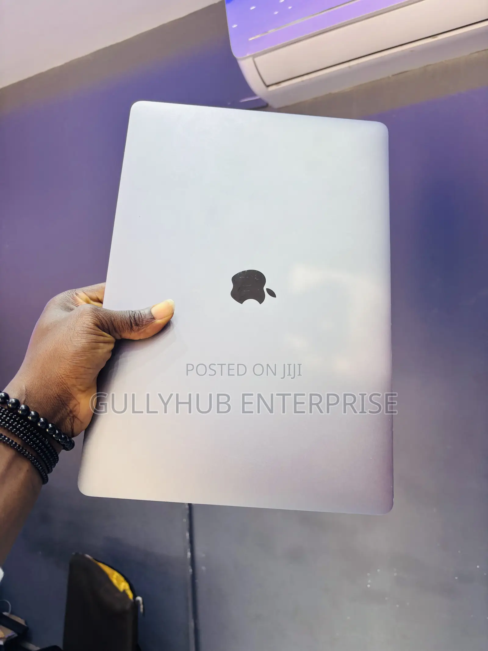 Laptop Apple MacBook Pro 16GB Intel Core i7 SSD 256GB