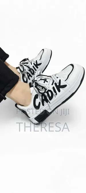 Cadik Trendy White Sneakers
