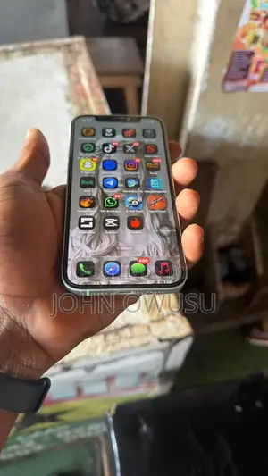 Apple iPhone 12 64 GB White