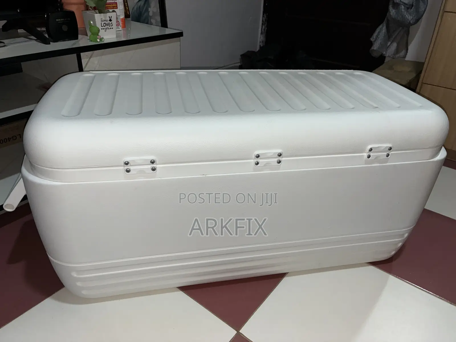 Igloo Ice Chest White 120qt