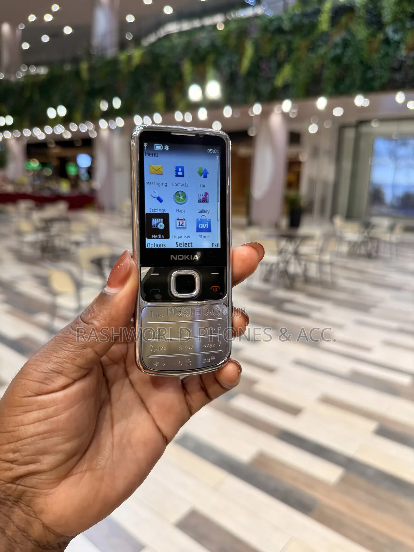 Nokia 6700 classic Silver
