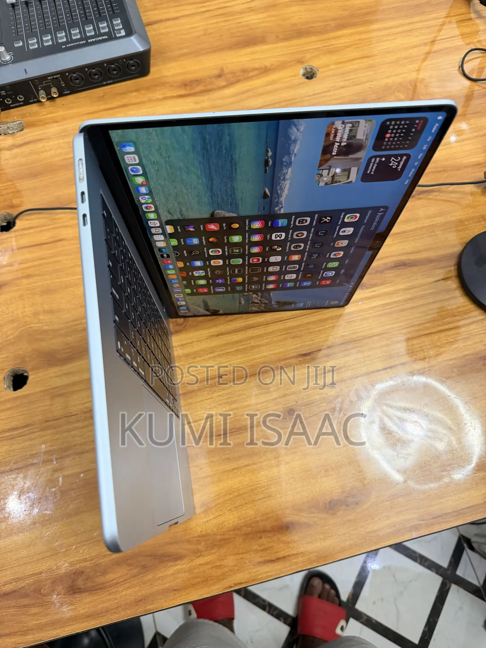 New Laptop Apple MacBook Air 16GB Apple M4 SSD 256GB