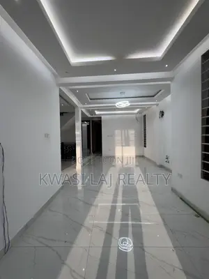 5bdrm House in Eastlegon Hills for sale