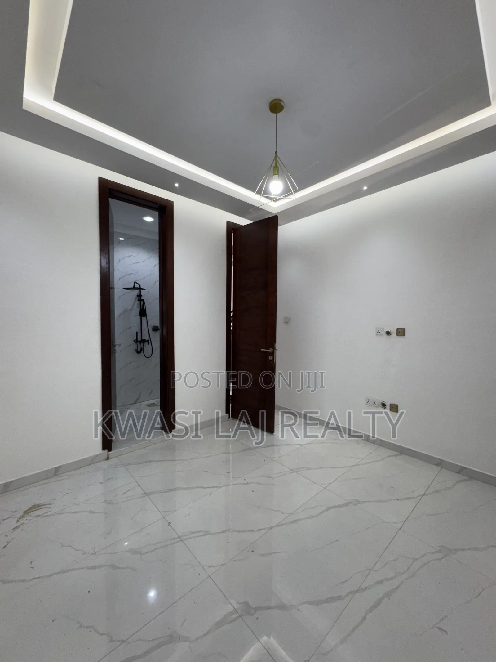 5bdrm House in Eastlegon Hills for sale