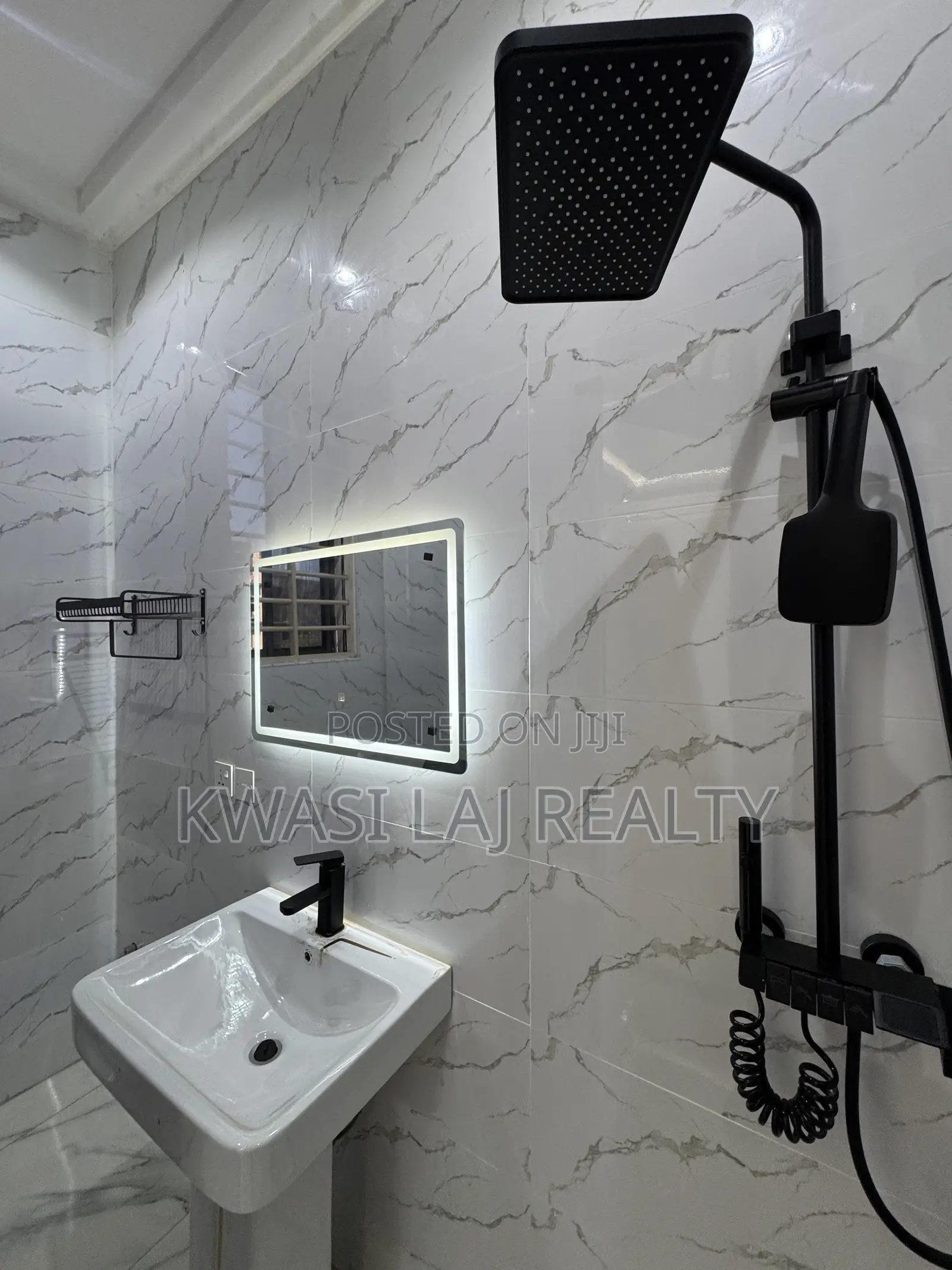 5bdrm House in Eastlegon Hills for sale