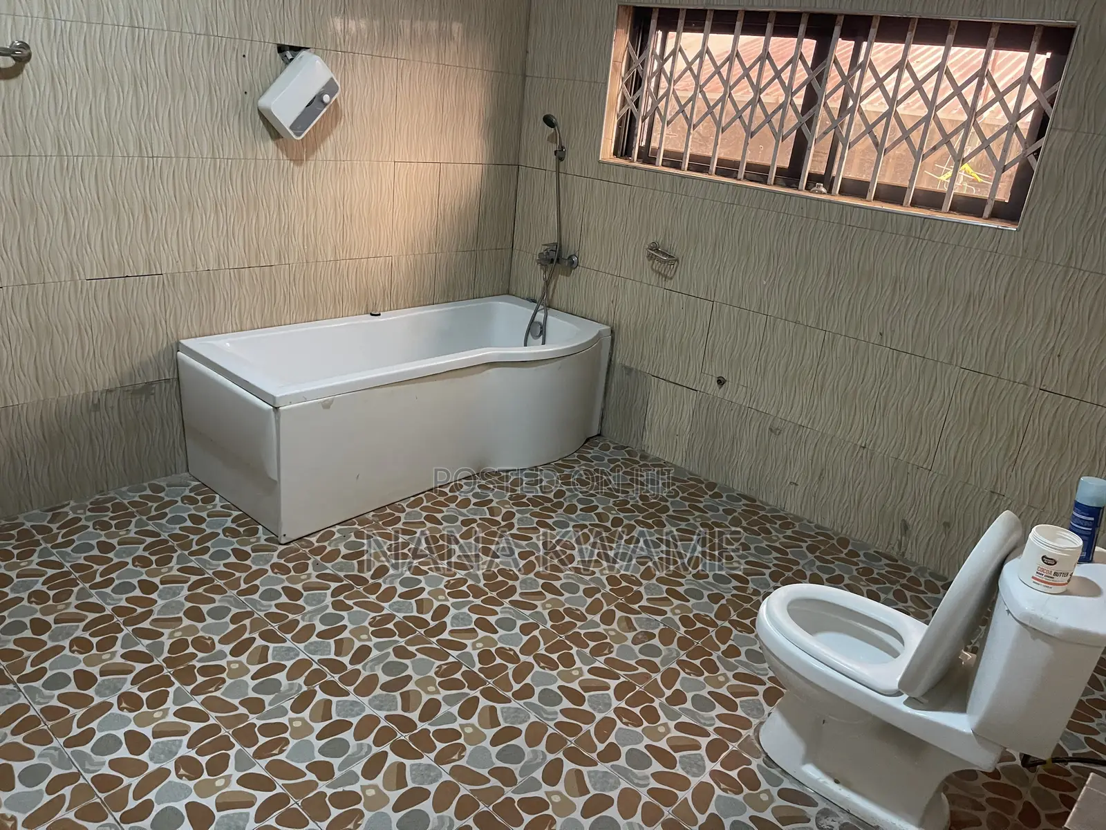Furnished 4bdrm House in Richmoni Estate, Kumasi Metropolitan for rent