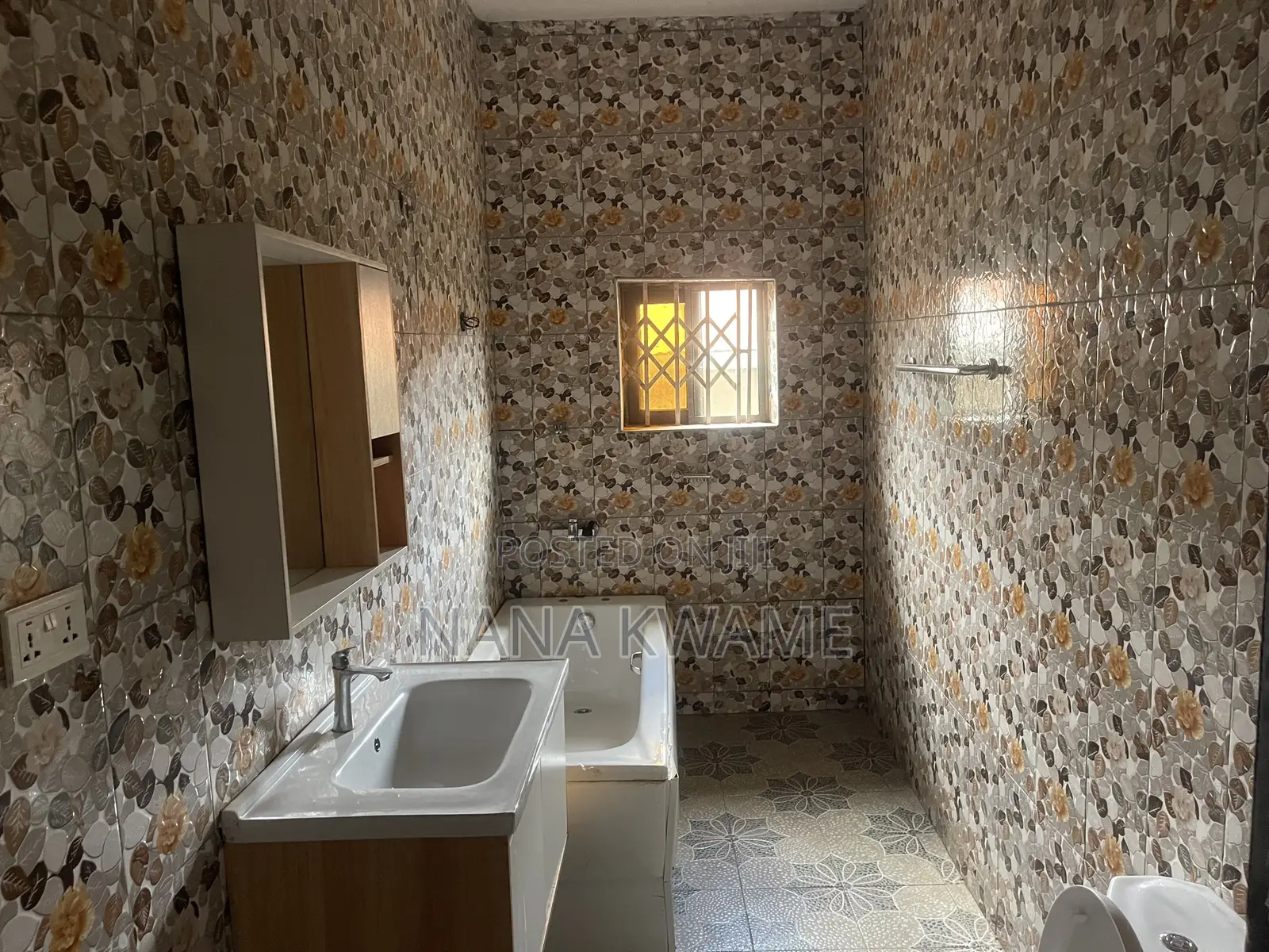 Furnished 4bdrm House in Richmoni Estate, Kumasi Metropolitan for rent