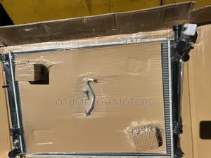 Hyundai Santa Fe 2012 ,2013,14,15-2018 Radiator (Water Tank)
