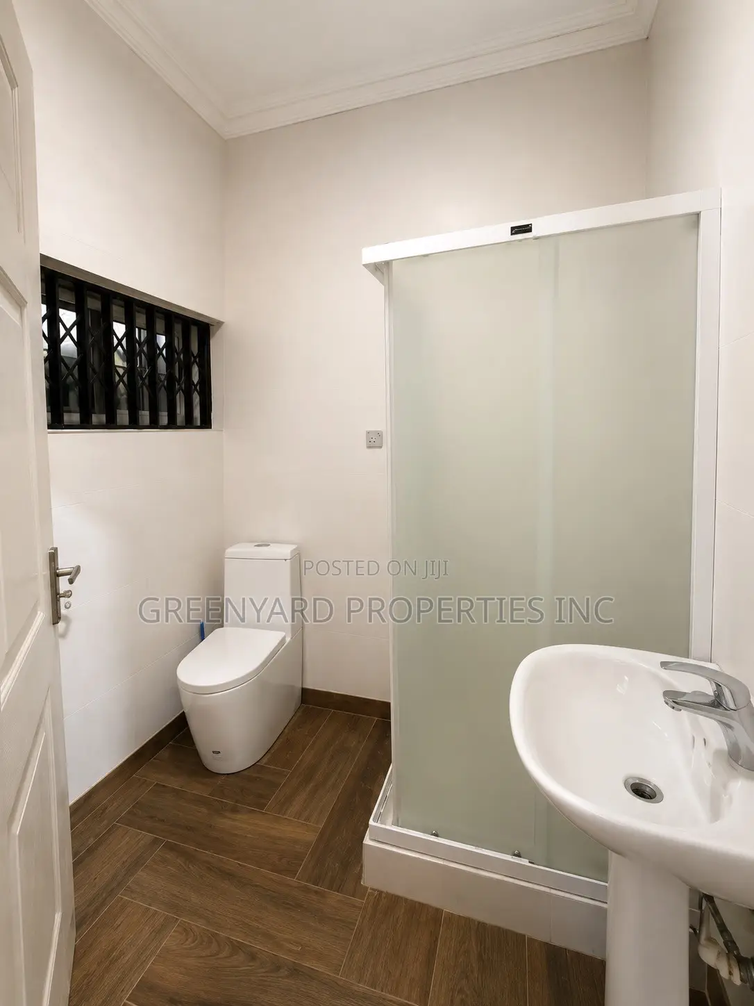 Furnished 5bdrm House in American 🇺🇸 House, East Legon for sale