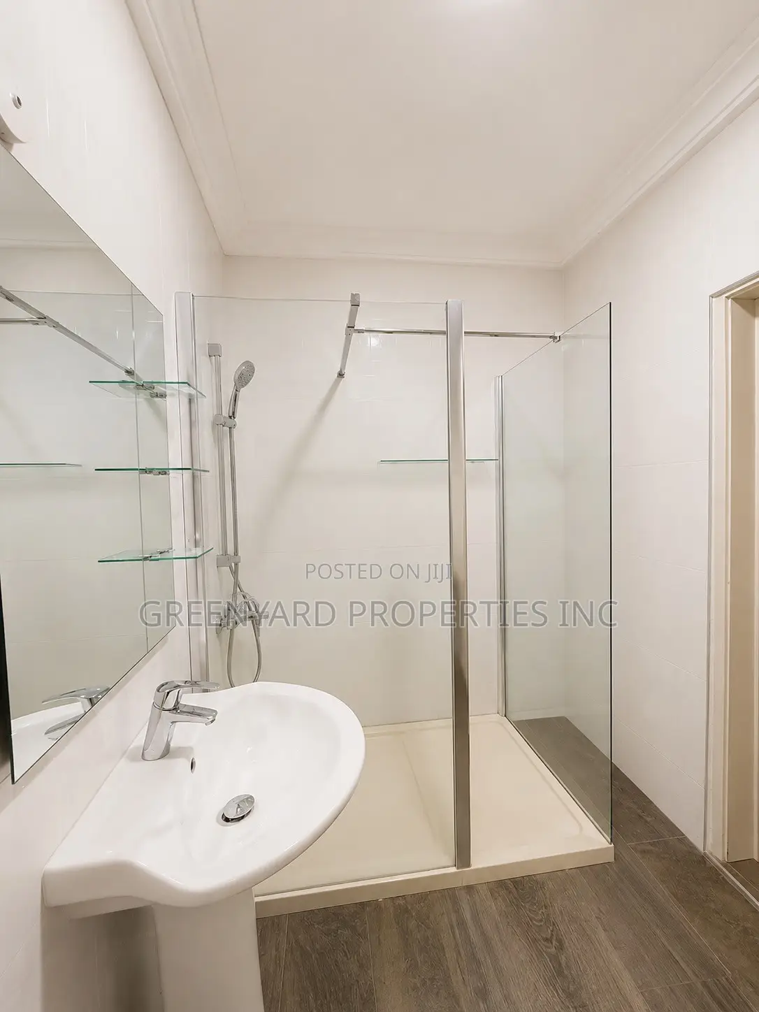 Furnished 5bdrm House in American 🇺🇸 House, East Legon for sale