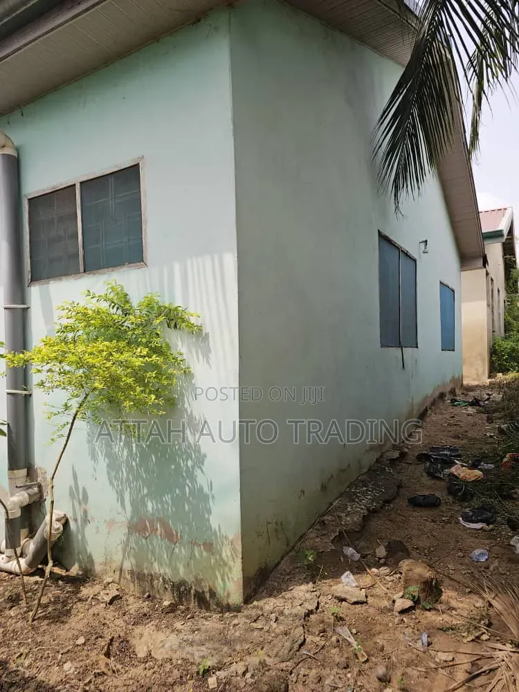 3bdrm House in Kasoa Kriispo, Ga South Municipal for sale