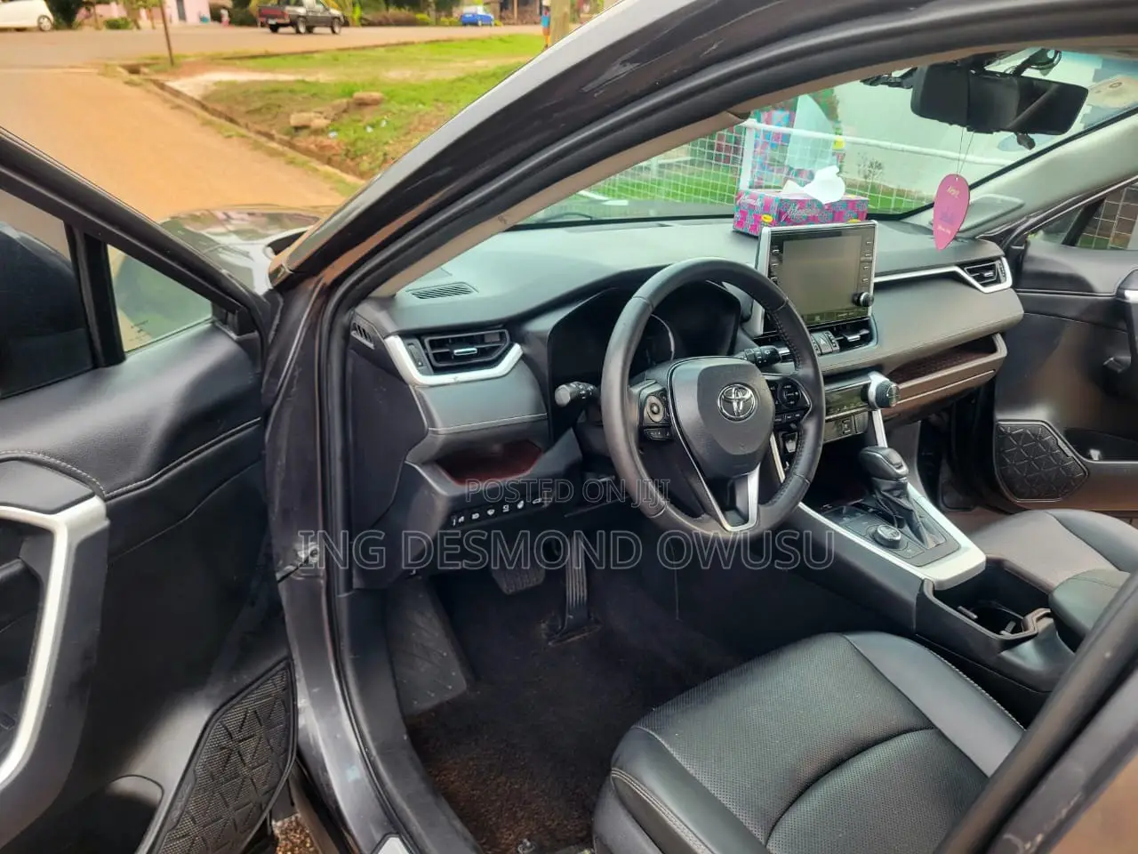 Toyota RAV4 Limited 2022 Gray