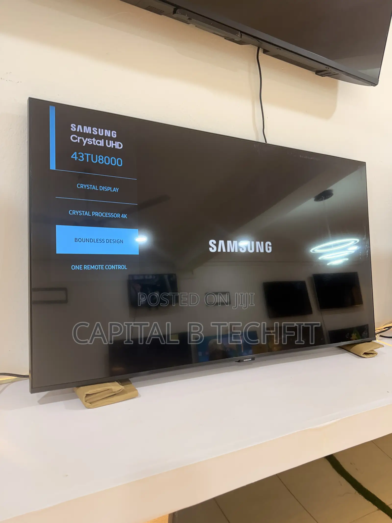 43inches Crystal Full Digital Satellite 4k HDR UHD SMART SAMSUNG TV