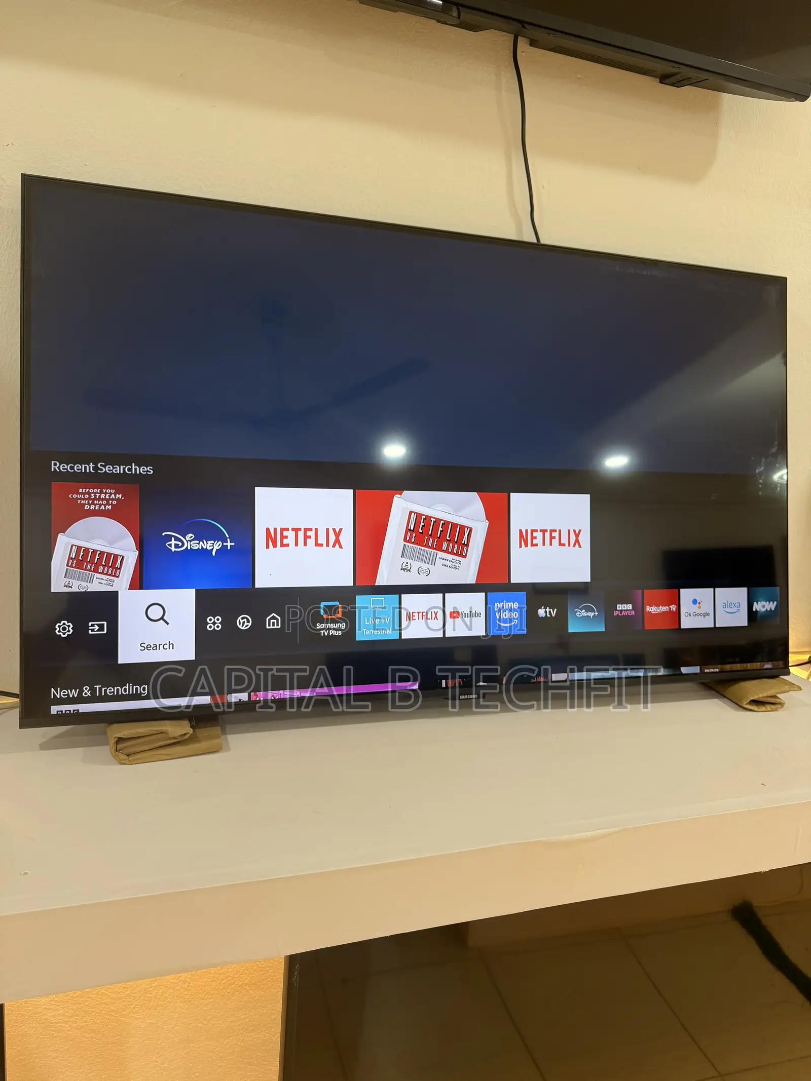 43inches Crystal Full Digital Satellite 4k HDR UHD SMART SAMSUNG TV