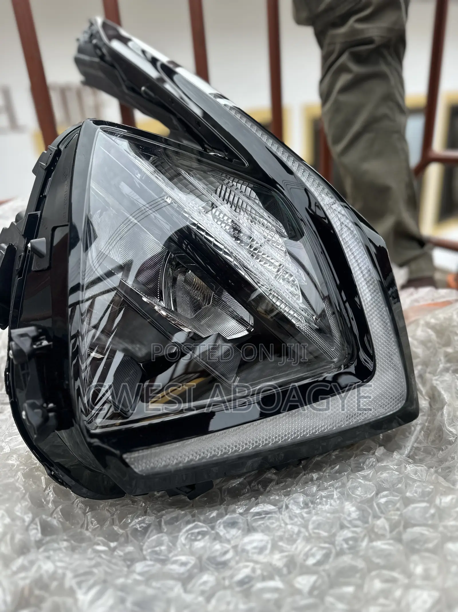 Kia Sportage 2022-2024 Headlights