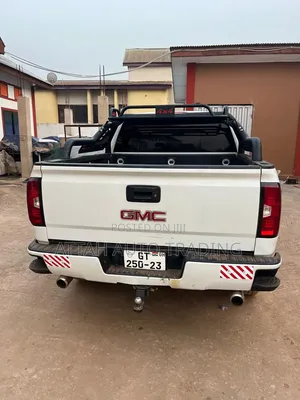 GMC Sierra 2018 White