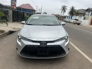 Toyota Corolla 2020 Silver