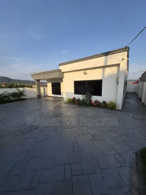 3bdrm House in Amasaman Kpobikope for sale