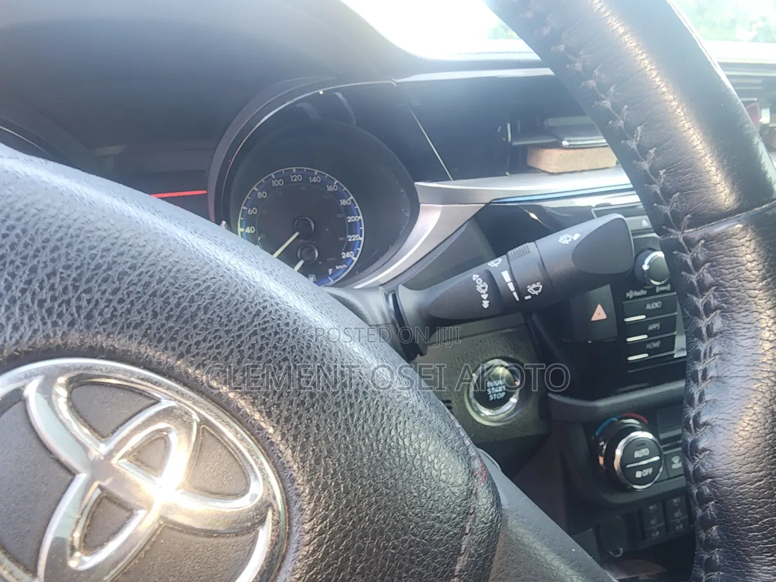 Toyota Corolla 2016 Red