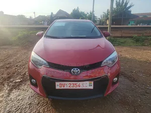 Toyota Corolla 2016 Red