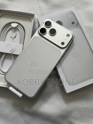 New Apple iPhone 17 Pro Max 256 GB Silver