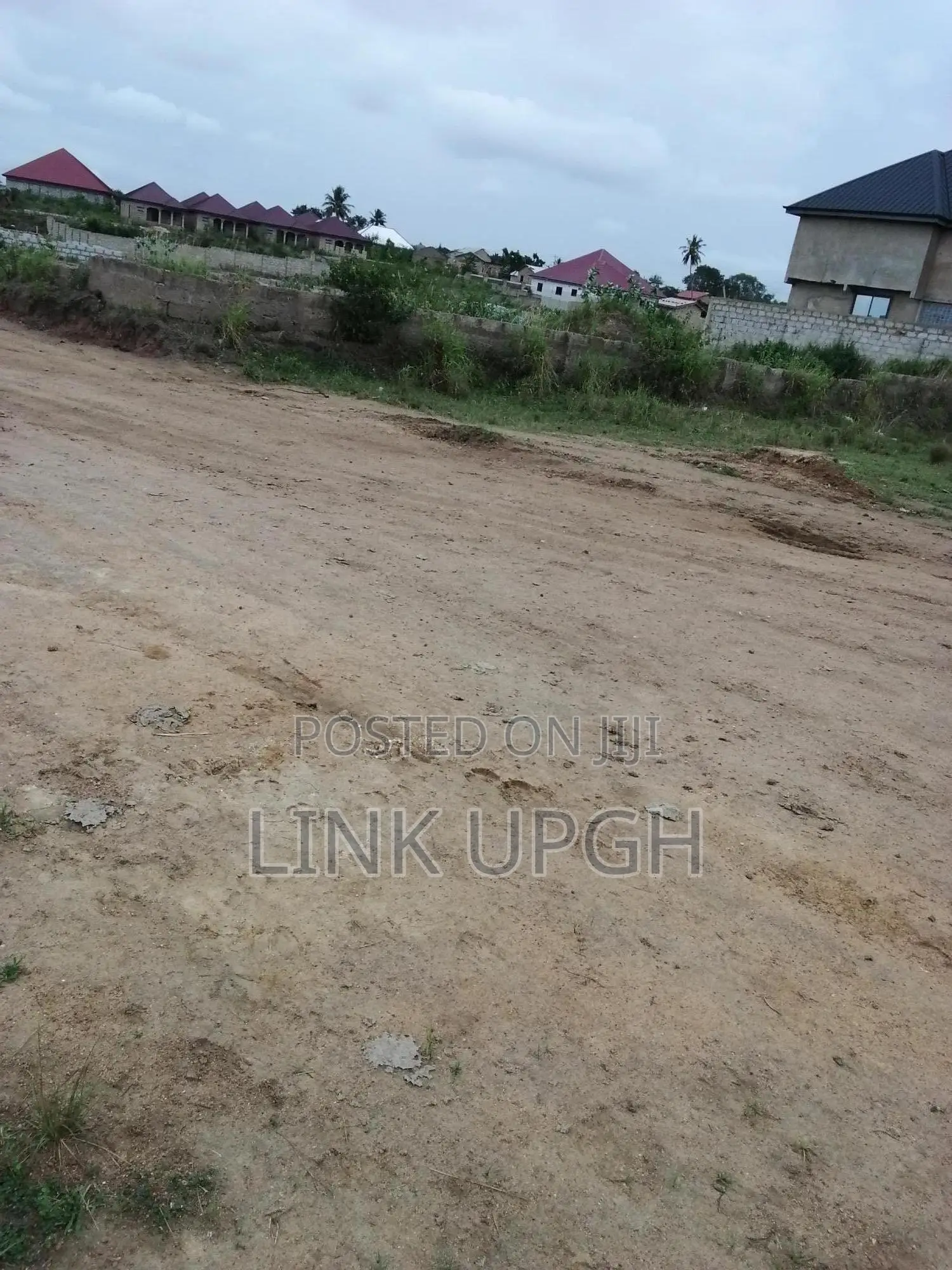 Litigation -Free and Waterlog-Free Land for Sale