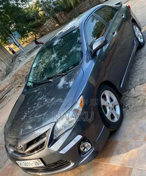 Toyota Corolla 2013 Gray