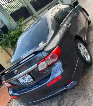 Toyota Corolla 2013 Gray