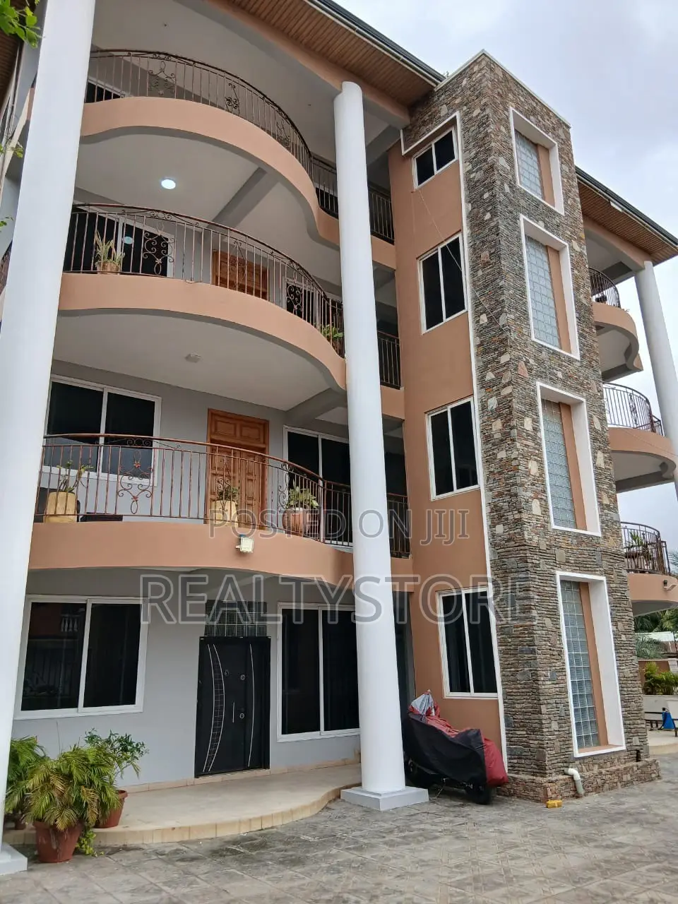 Furnished 2bdrm Apartment in Tseaddo, Accra Metropolitan for rent
