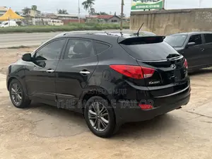 Hyundai Tucson SE AWD 2015 Black
