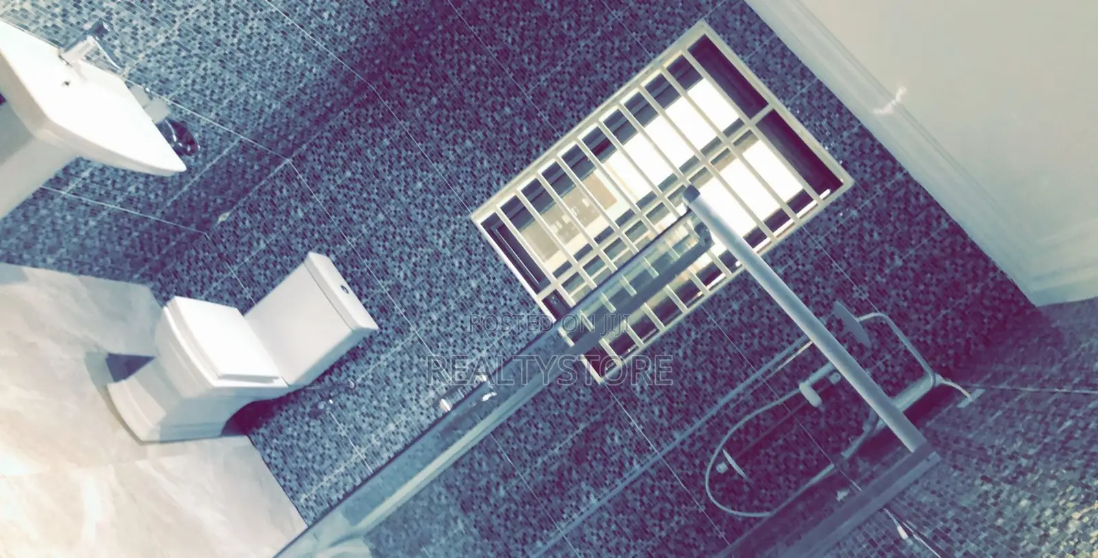 4bdrm House in Kwabenya, Accra Metropolitan for rent