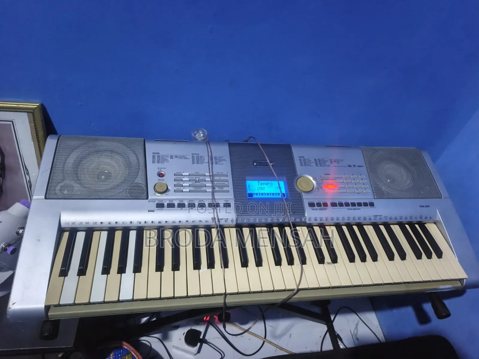 Yamaha E295