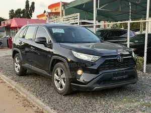 Toyota RAV4 XLE Premium AWD 2023 Black