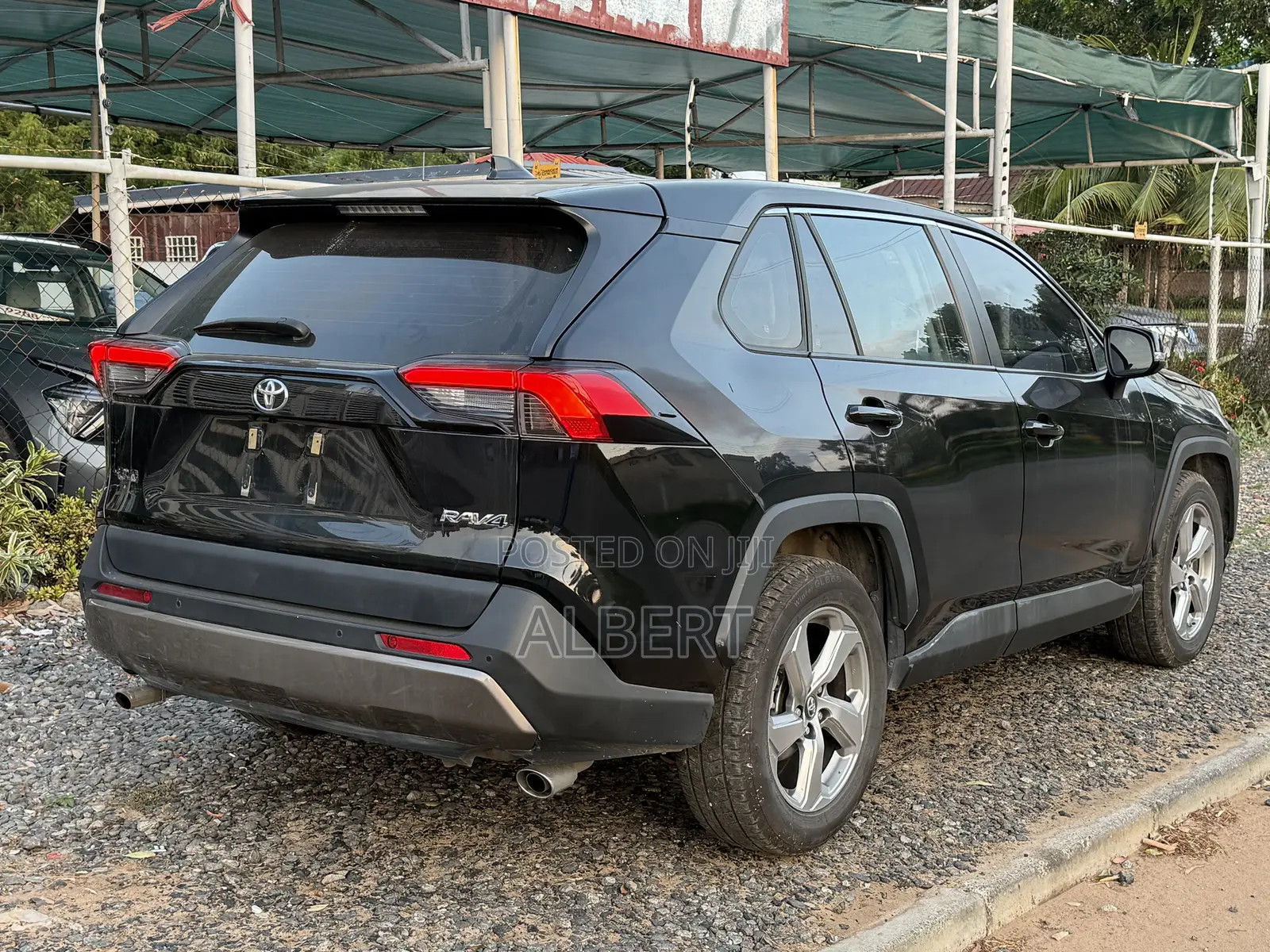 Toyota RAV4 XLE Premium AWD 2023 Black