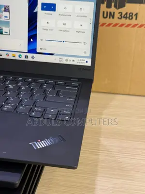Laptop Lenovo ThinkPad X1 Carbon 8GB Intel Core i5 SSD 512GB