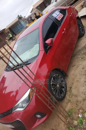 Toyota Corolla 2014 Red