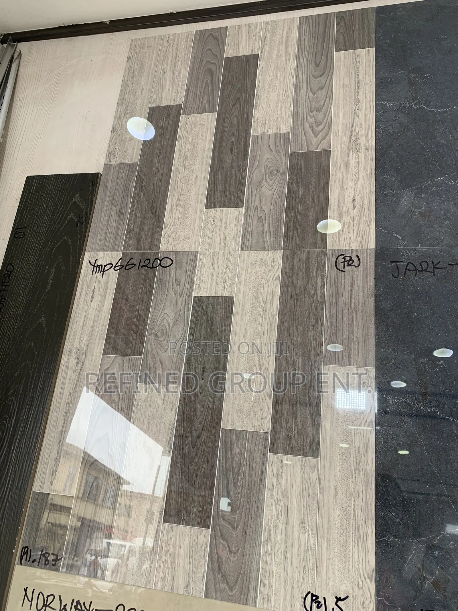 60/60cm Floor Tiles